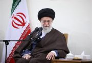 امام خامنه‌ای: فلسفه و علوم عقلی در حوزه علمیه قم و تهران رواج پیدا کند