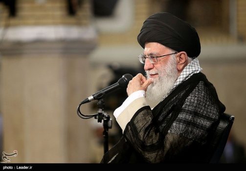 امام خامنه‌ای: راه‌حل منطقی ایران درمسئله فلسطین رفراندوم از فلسطینیان واقعی است/آن استعدادی که قادر به غنی‌سازی ۲۰درصد است، در حل مشکلات صنعت نفت نیز تواناست