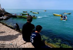 مسافران نوروزی در ساحل بوشهر