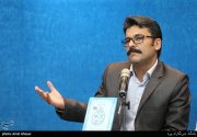 رشد شعر انقلاب در پژوهش‌های دانشگاهی در گفت‌وگو با سید وحید سمنانی